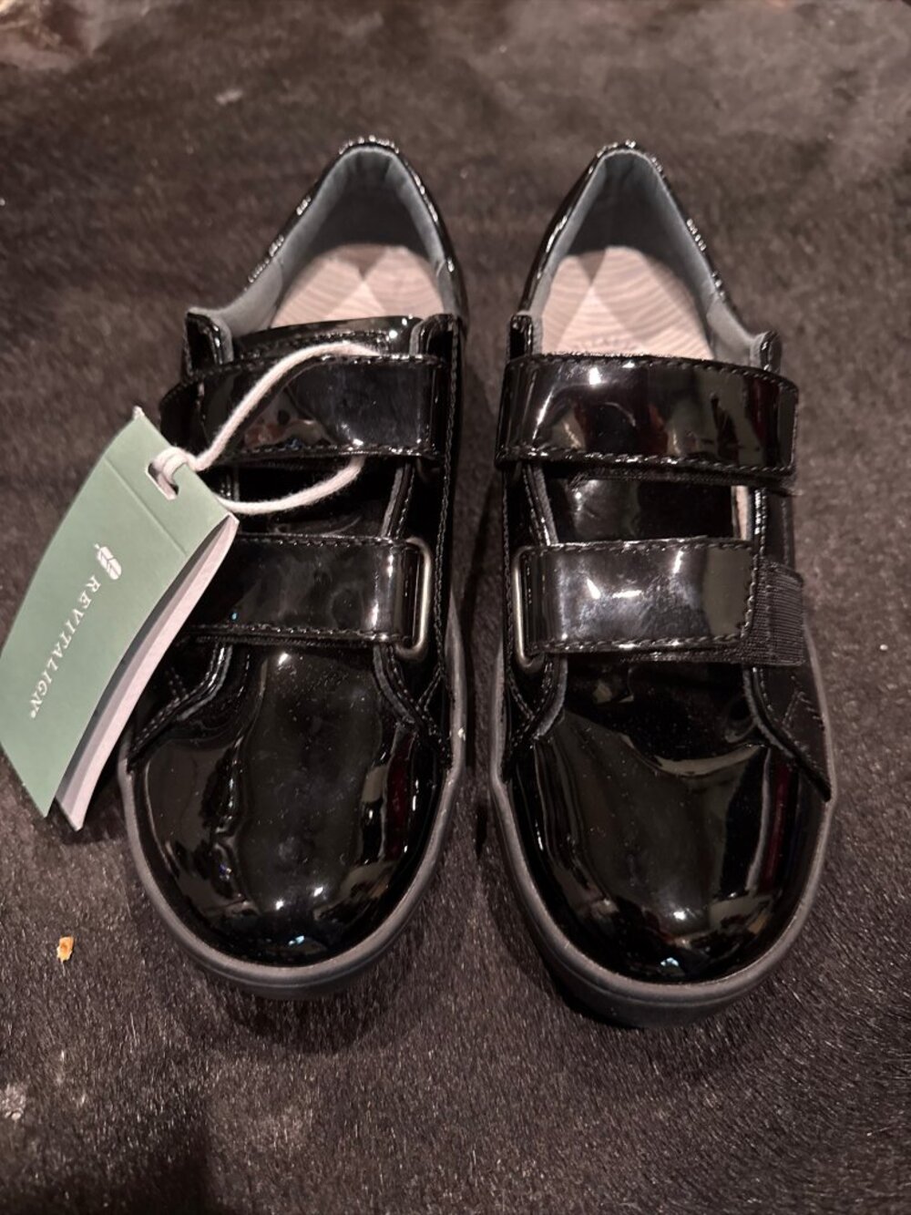 Revitalign Women's Malibu Shoes Black Patent Leather 7.5